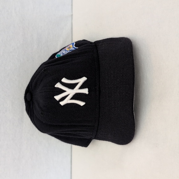 Vintage NY Yankees 1998 World Series Baseball Hat Fitted 7 New Era Blue Wool - Picture 1 of 8